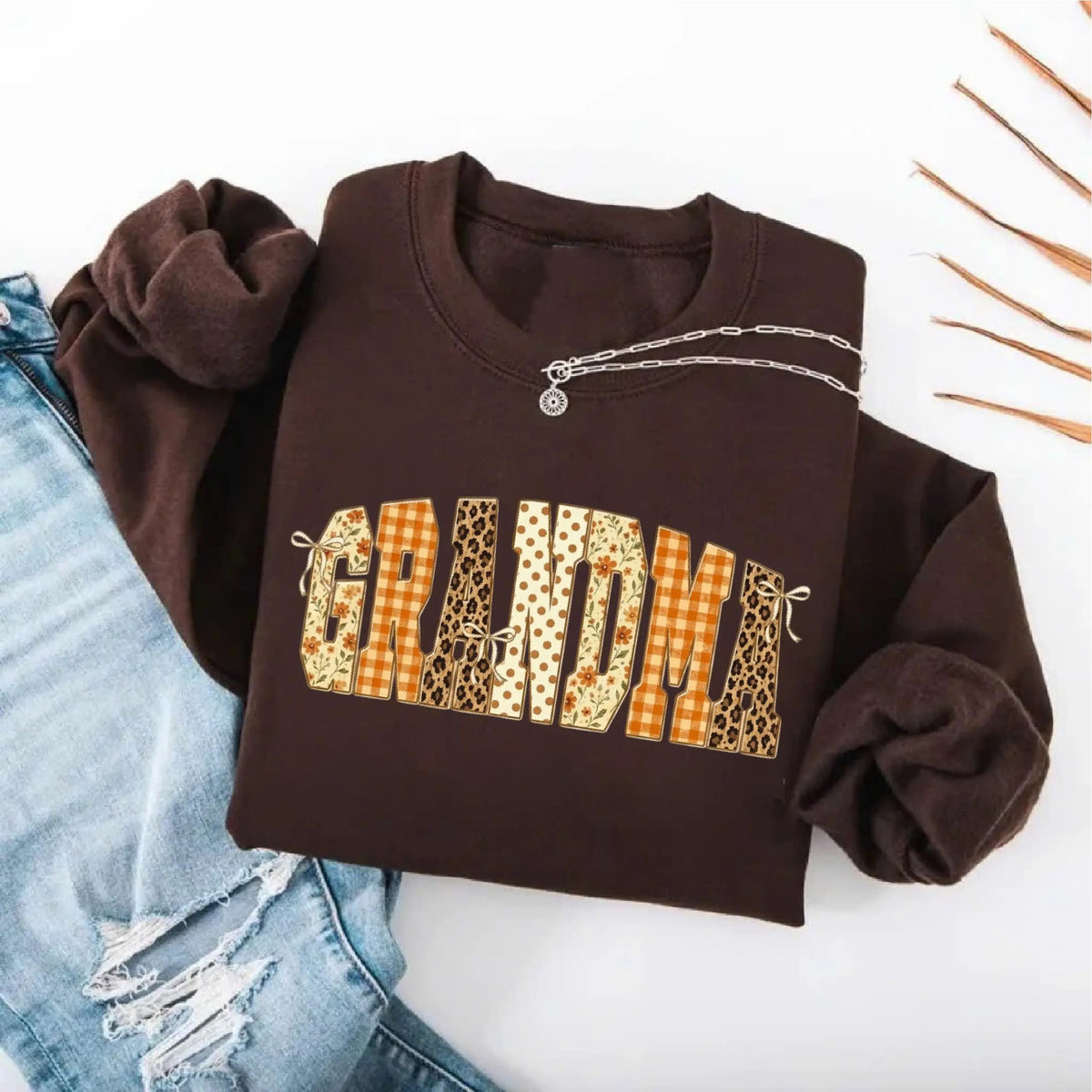 Personalized Halloween Mama Vintage Fall T-Shirt / Sweatshirt / Hoodie