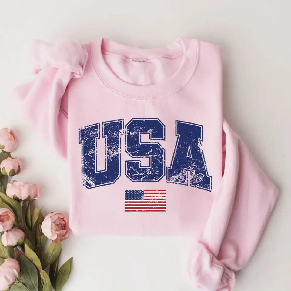 Vintage USA Flag 4th of July Aesthetic Patriotic T-Shirt / Sweatshirt / Hoodie
