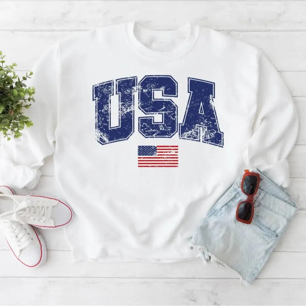 Vintage USA Flag 4th of July Aesthetic Patriotic T-Shirt / Sweatshirt / Hoodie