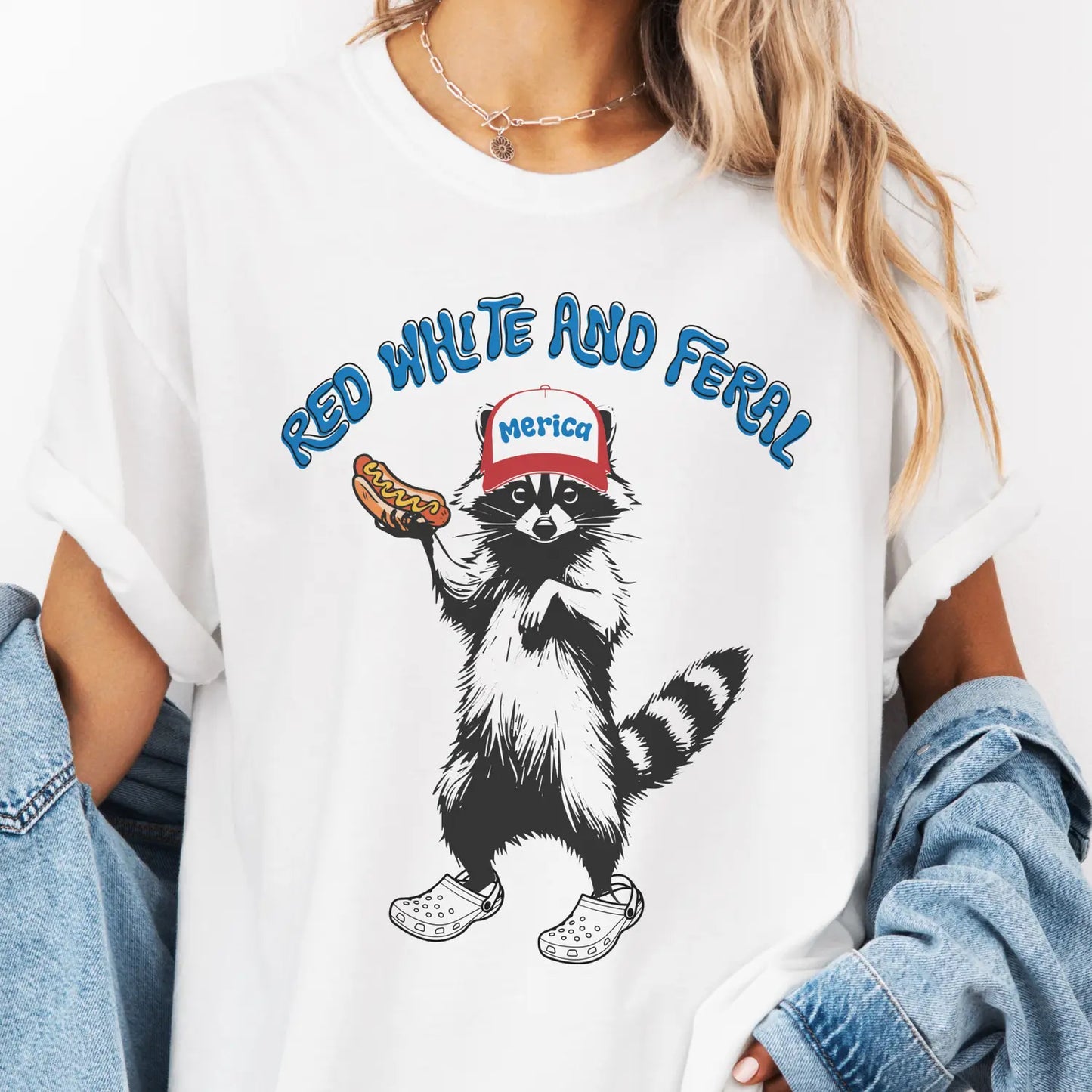 Red White Feral Raccoon Vintage Funny Hot Dog Party Patriotic Casual Gift T-Shirt / Sweatshirt / Hoodie